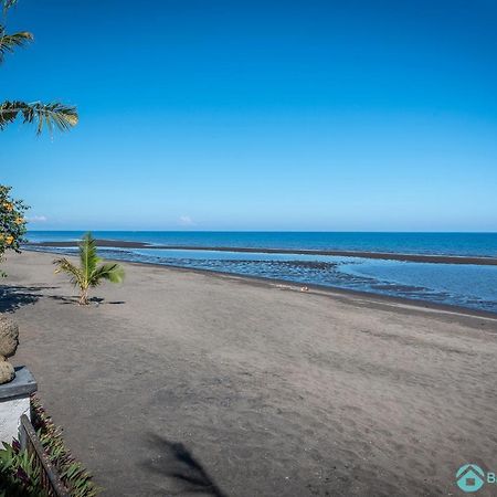 Villa Kamboja - Intimate Luxury Lovina Beach Villa Banjar  Extérieur photo