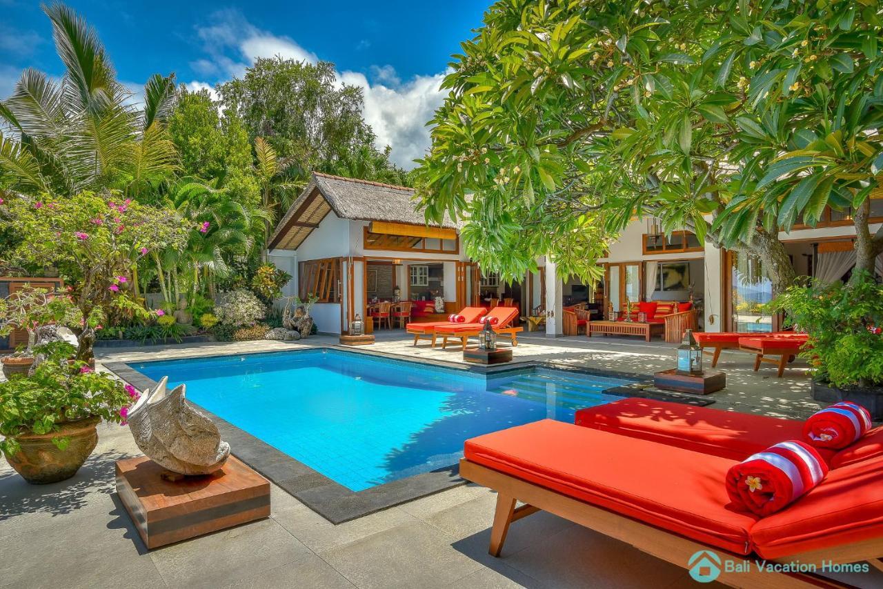 Villa Kamboja - Intimate Luxury Lovina Beach Villa Banjar  Extérieur photo